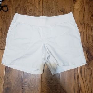 Old Navy light khaki maternity shorts